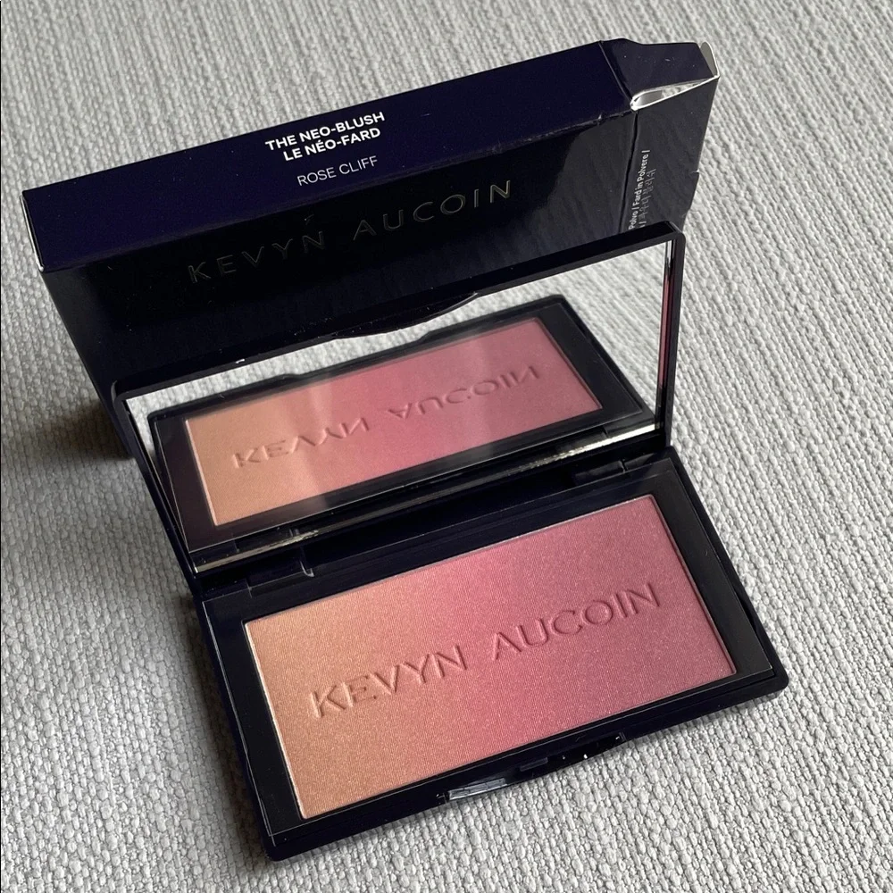 Kevyn Aucoin Neo-Blush in Rose Cliff